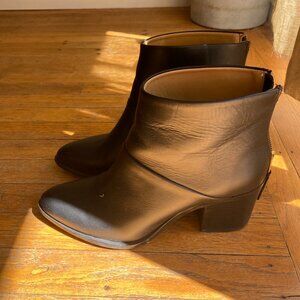 Nisolo Dari Commuter Boot